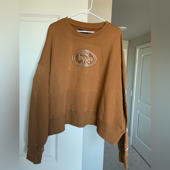 San Francisco 49ers Oversized Women’s Cropped Hoodie NWT 🌴 - Picture 1 of 13